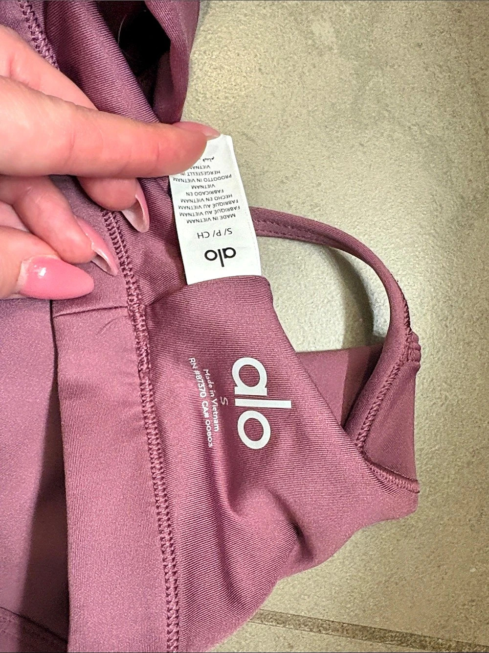 Alo Airlift Intrigue Bra in “Soft Mulberry” - Picture 4 of 4